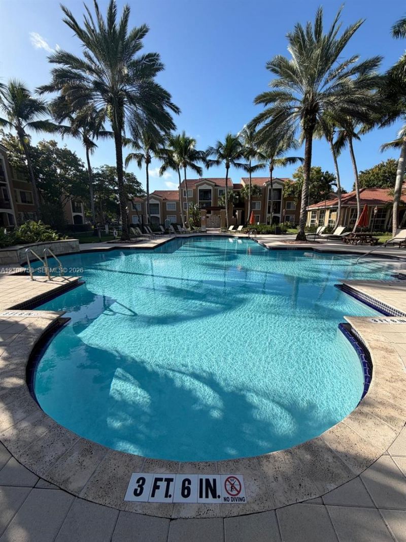 7980 N Nob Hill Rd , Unit 204, Tamarac, FL 33321 Photo
