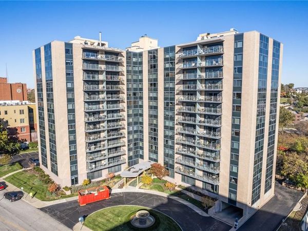 4545 Wornall Road, Unit 1109, Kansas City, MO 64111