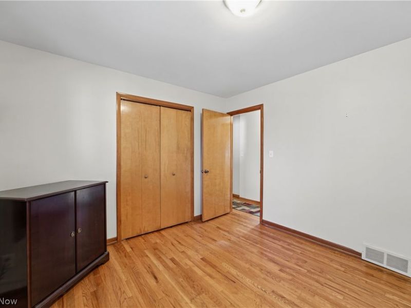 3933 Elmore Road, Fairview Park, OH 44126 Photo 11