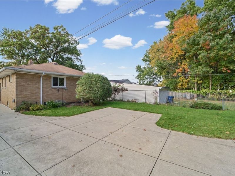 3933 Elmore Road, Fairview Park, OH 44126 Photo 22