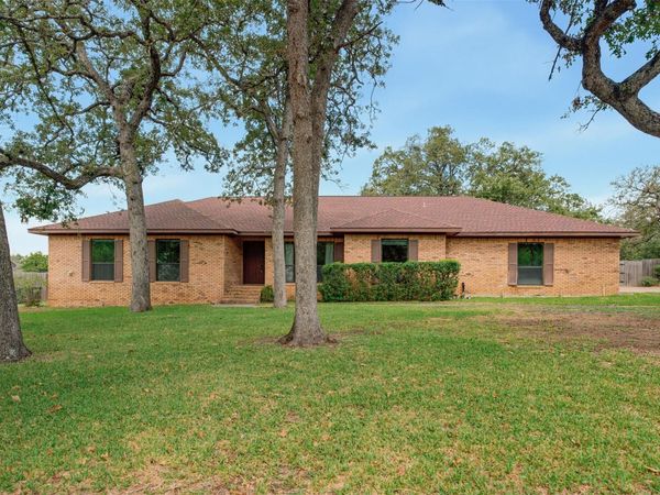 2006 Skyles RD, Rockdale, TX 76567