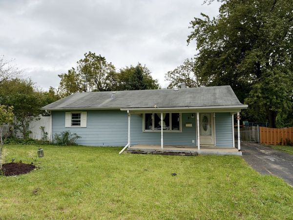 3 Golfview Lane , Carpentersville, IL 60110