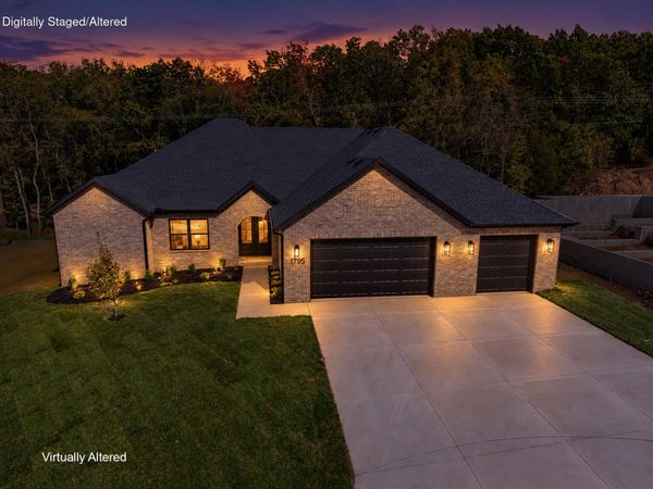 1795 W Gaslight Drive , Springfield, MO 65810