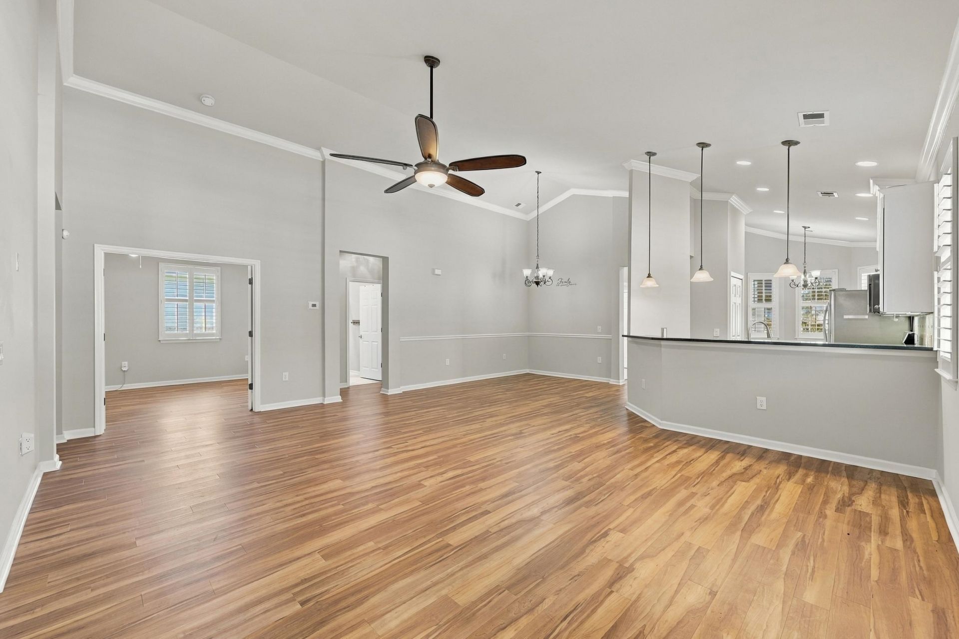 809 La Quinta Loop Photo 16