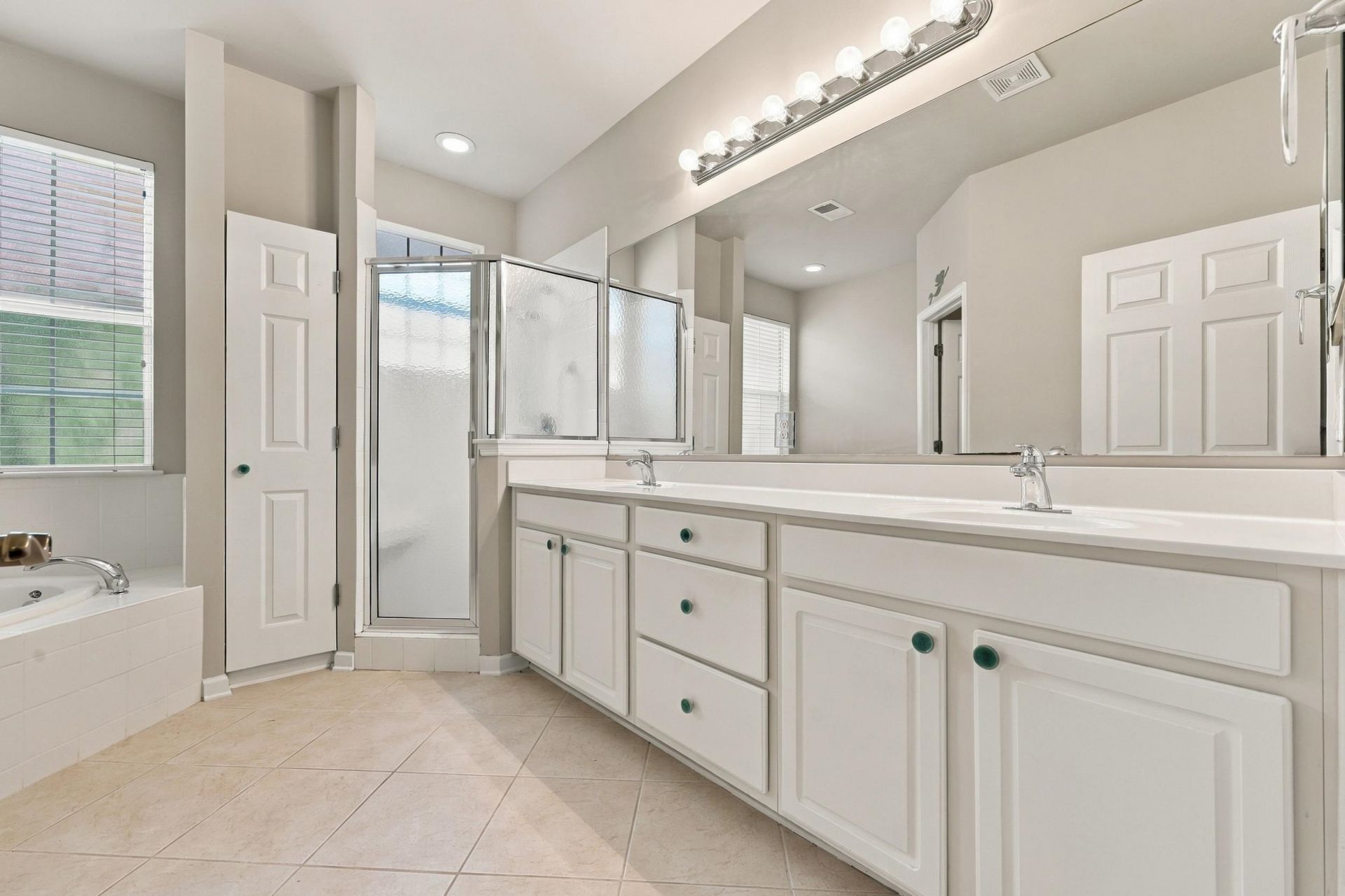 809 La Quinta Loop Photo 27