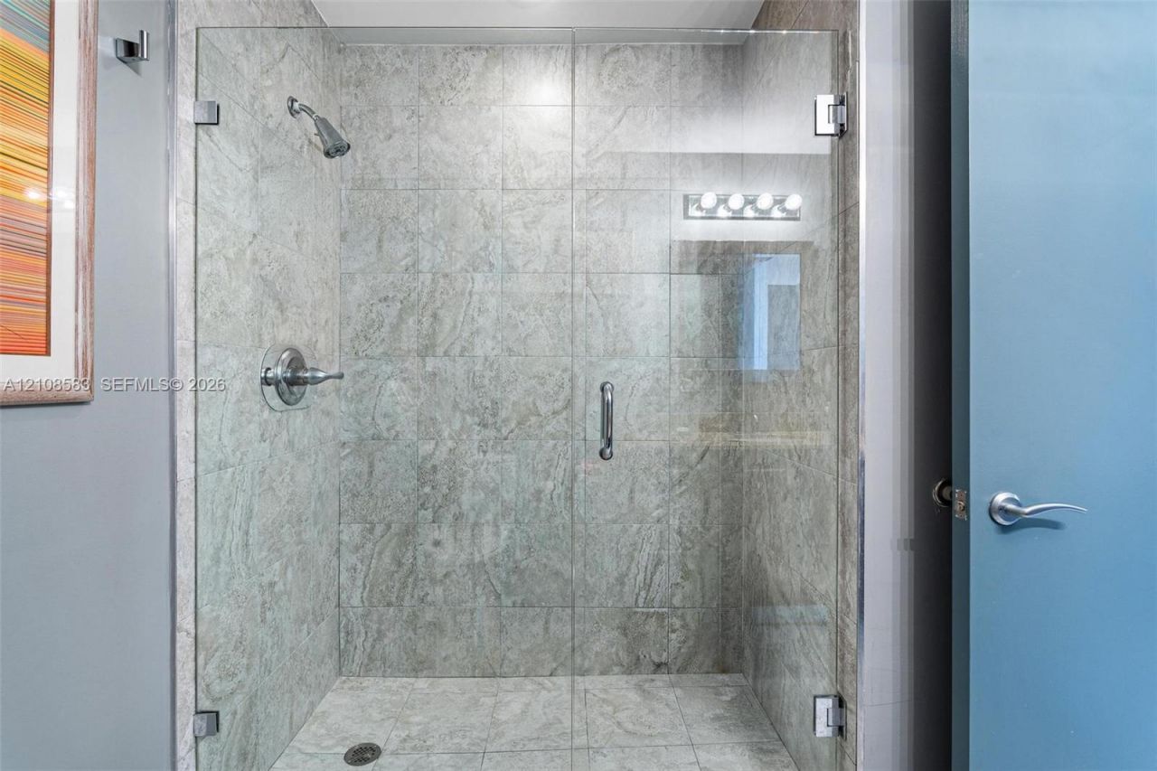 3029 NE 188th St, Unit 910, Aventura, FL 33180 Photo
