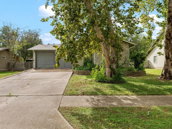 4009 Hillside DR, Round Rock, TX 78681