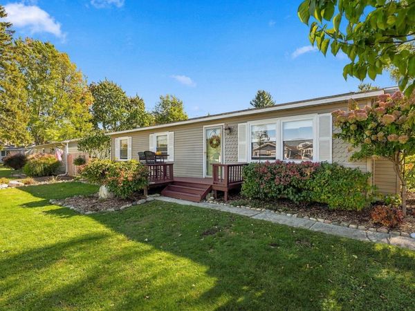 502 Lake, Elk Rapids, MI 49629