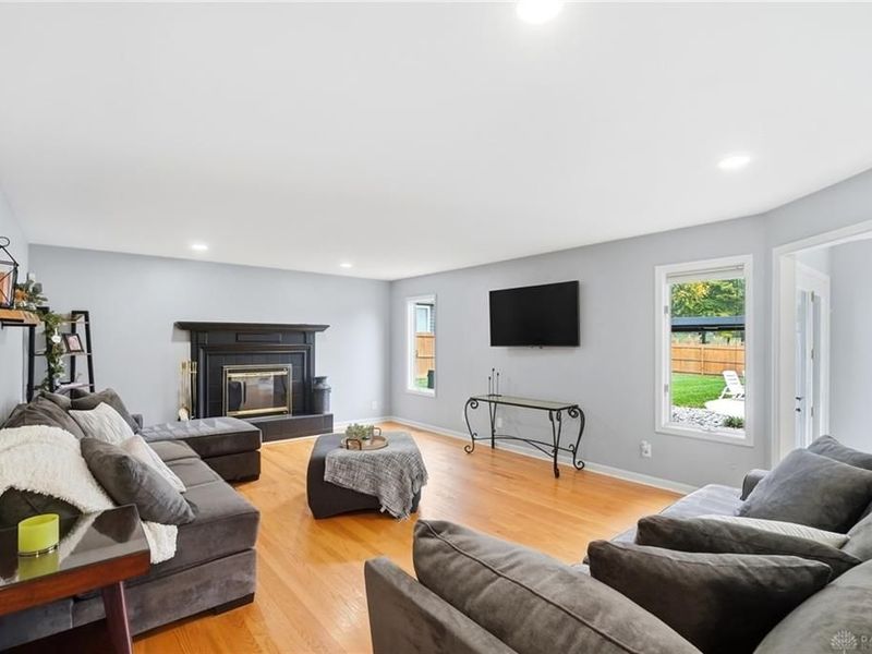 505 Cambridge Drive, Middletown, OH 45042 Photo 8