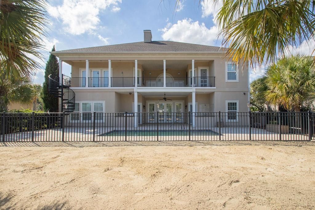 9409 Carrington Dr. Photo 29
