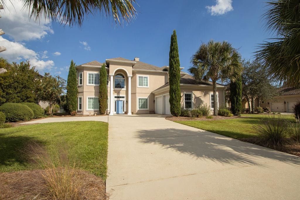 9409 Carrington Dr. Photo 5
