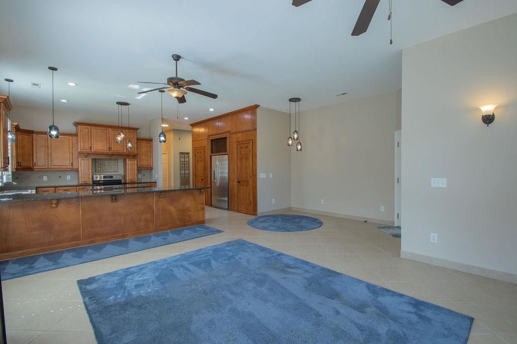 9409 Carrington Dr. Photo 67