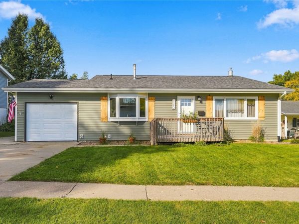 1340 Terrace St, Marion, IA 52302