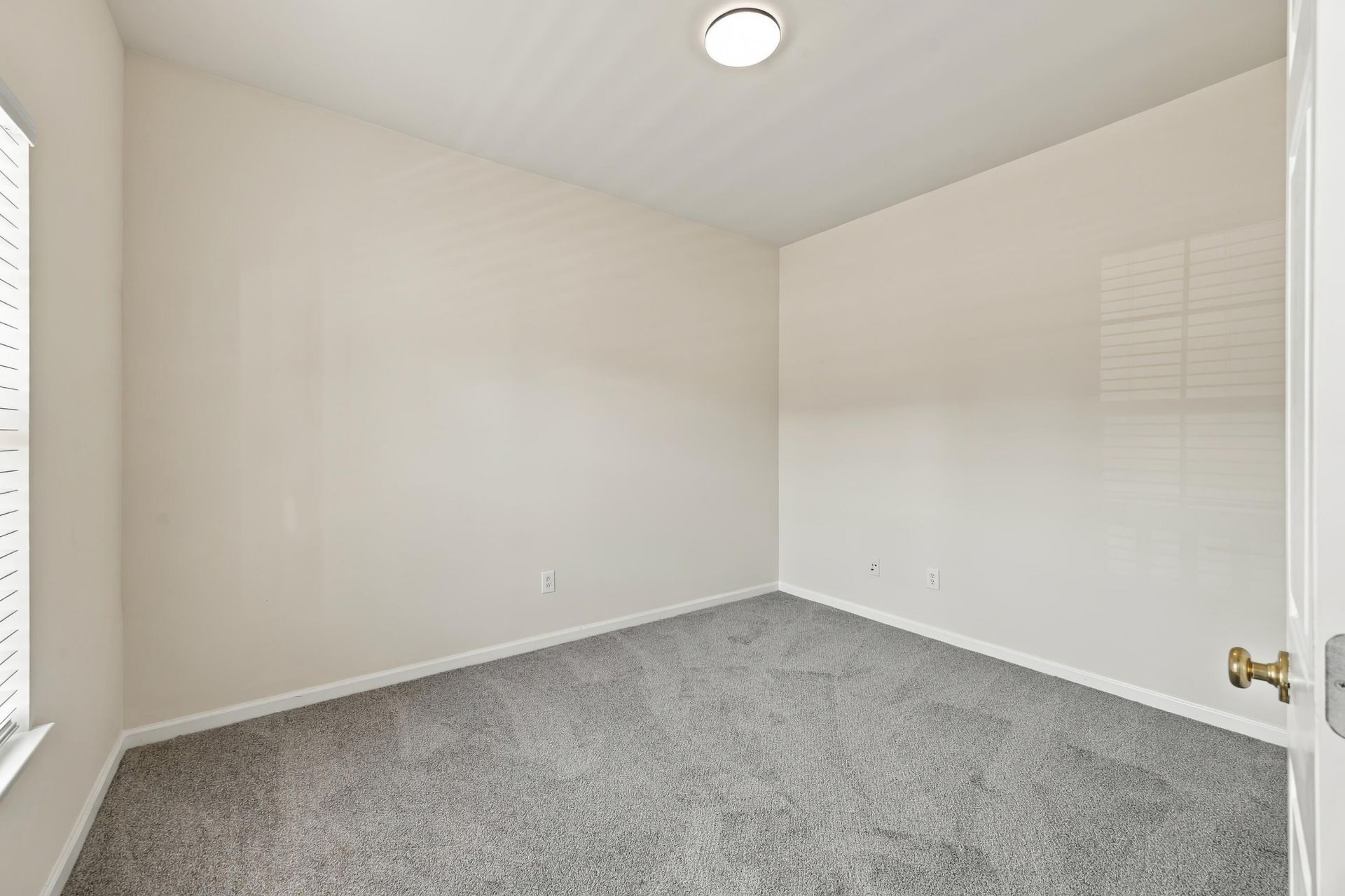 306 Whispering Cypress Drive Photo 11
