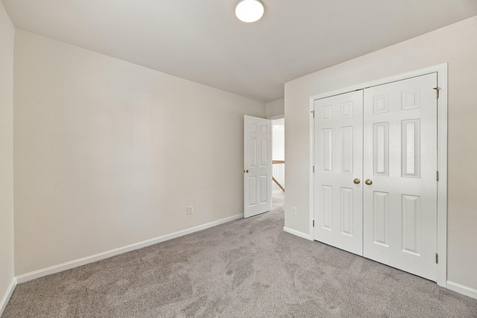 306 Whispering Cypress Drive Photo 32