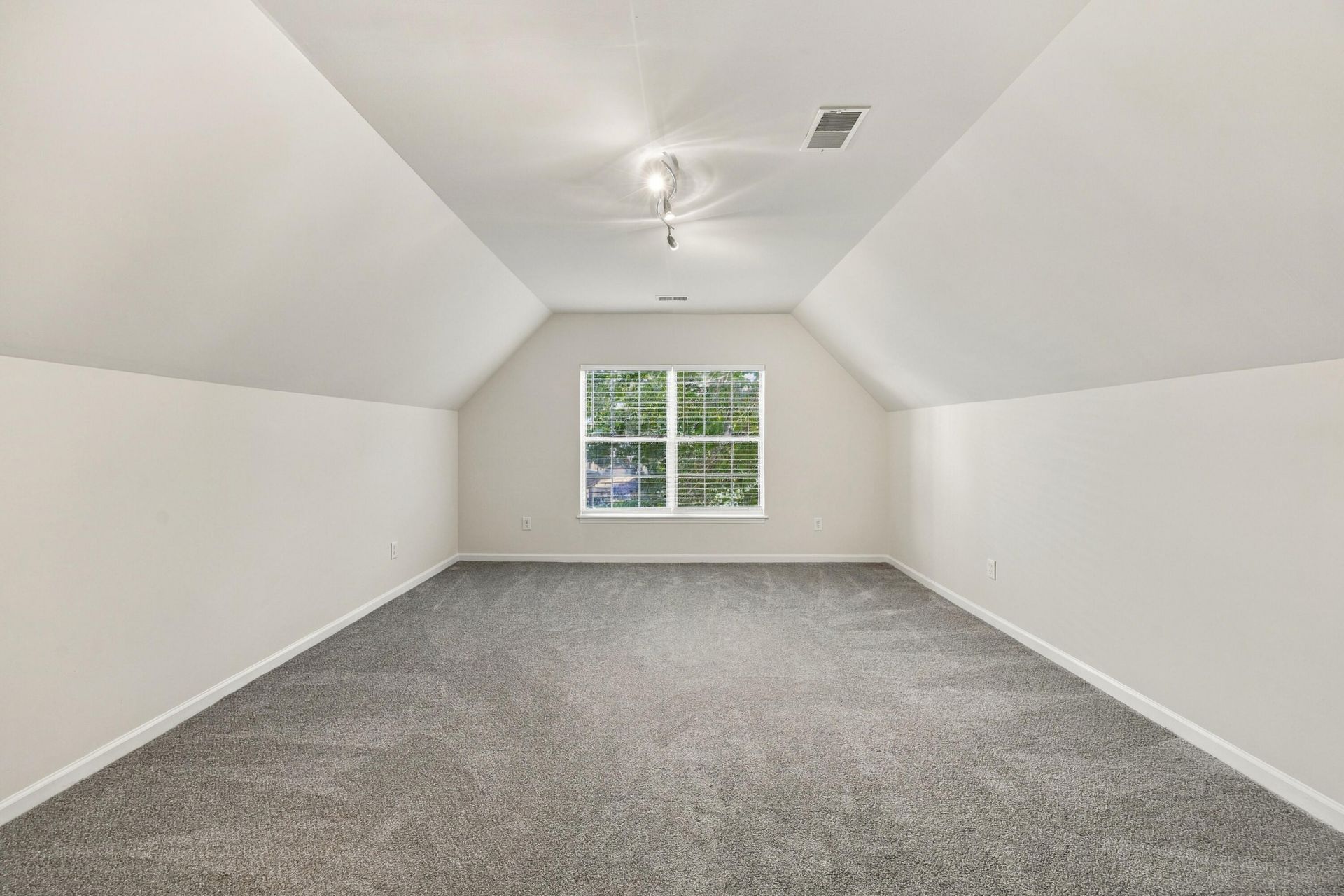 306 Whispering Cypress Drive Photo 42