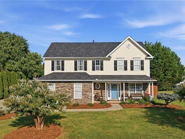 125 Hartman Branch Lane , Winston-Salem, NC 27127