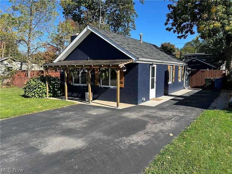 303 Roxboro Road , Vermilion, OH 44089 Photo 1