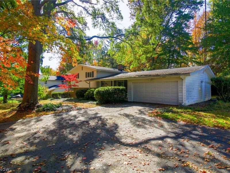 7466 Mountain Park Drive, Concord Township, OH 44060 Photo 2