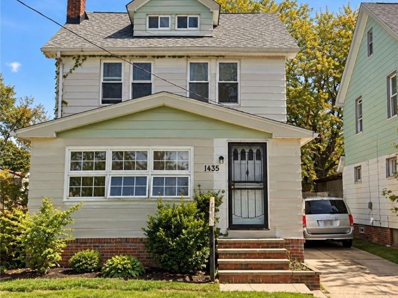 1005 Nela View Road, Cleveland Heights, OH 44112 Photo 5