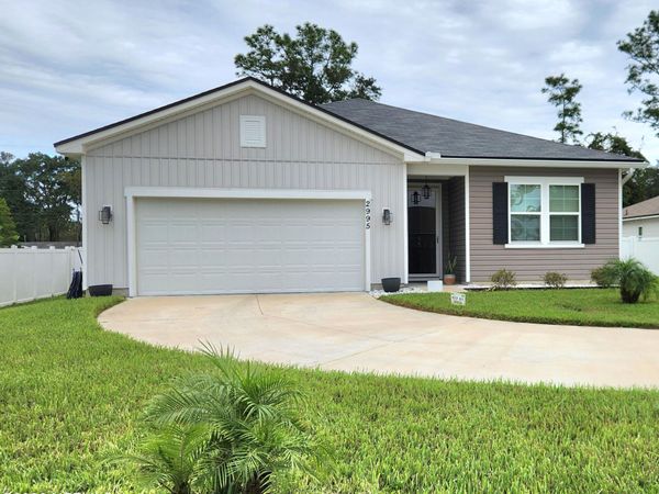 2995 FARMALL Drive, Jacksonville, FL 32226