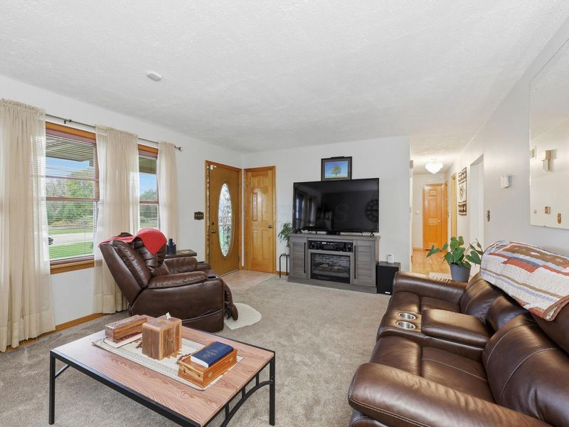 570 Tuttle Road, Springfield, OH 45503 Photo 7