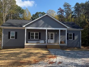 344 North Creek Road, Appomattox, VA 24522