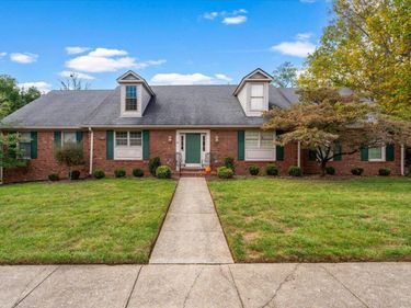 719 Camino Drive, Lexington, KY 40502