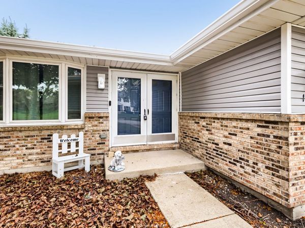 1104 Rushwood Avenue , Shorewood, IL 60404