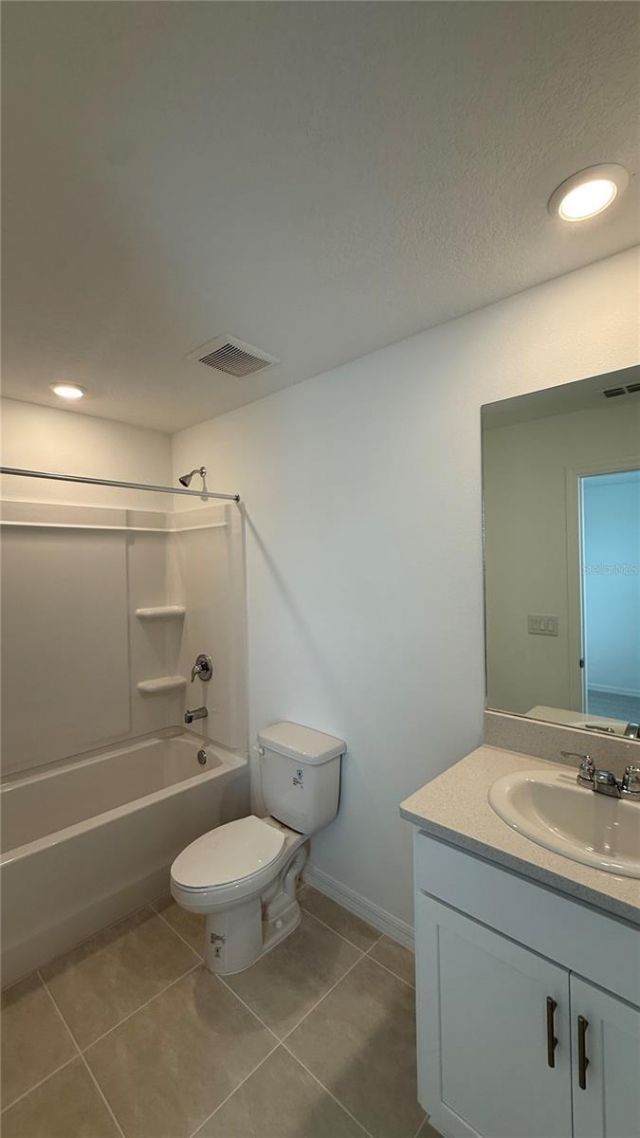 10645 Orbit Terrace , Sarasota, FL 34241 Photo
