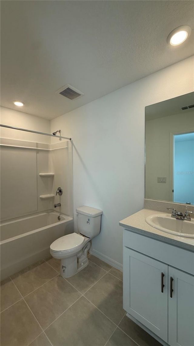 10645 Orbit Terrace , Sarasota, FL 34241 Photo