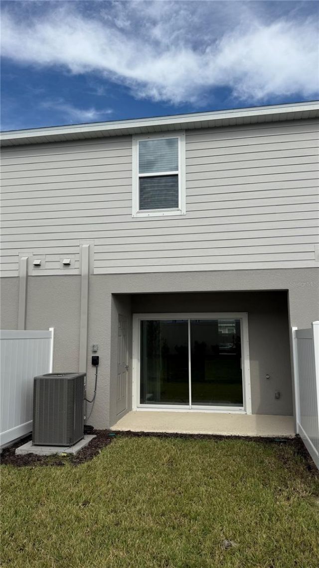 10645 Orbit Terrace , Sarasota, FL 34241 Photo