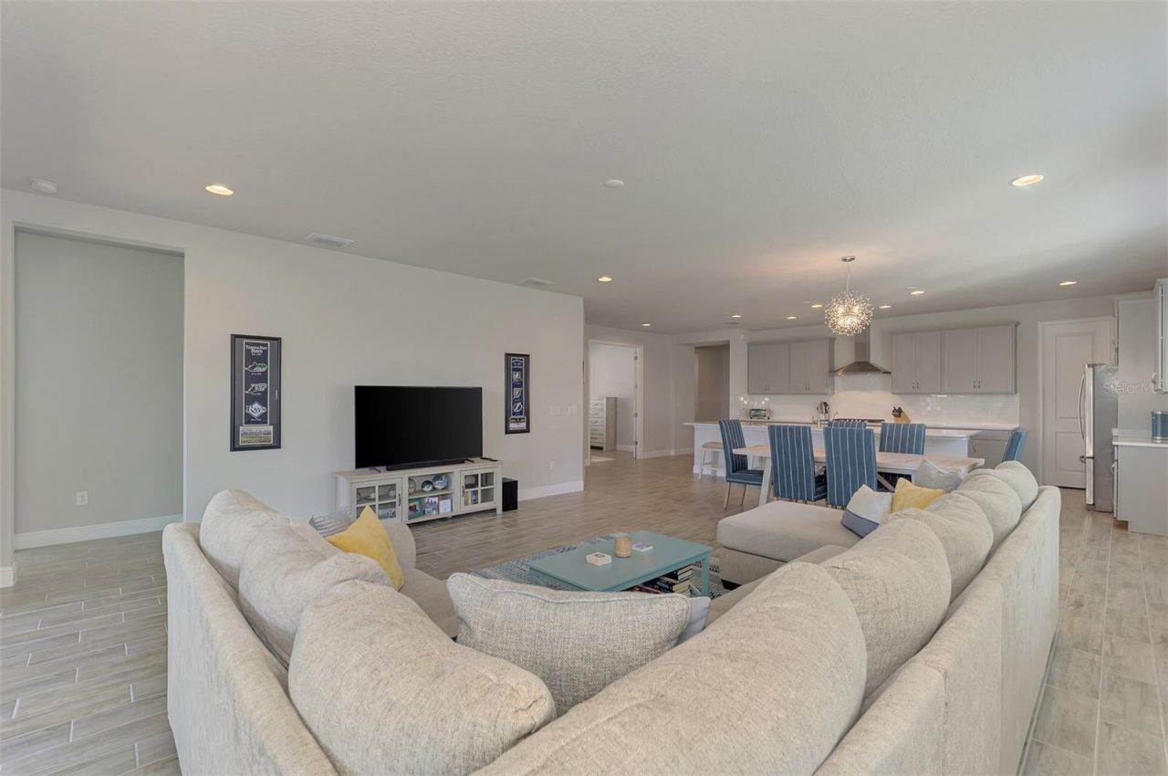 5941 Long Shore Loop, Sarasota, FL 34238 Photo