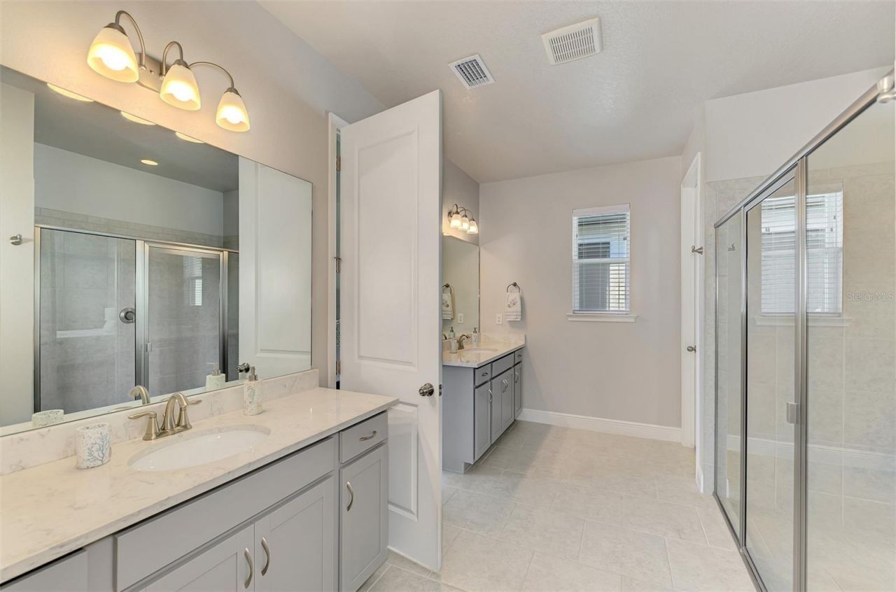 5941 Long Shore Loop, Sarasota, FL 34238 Photo