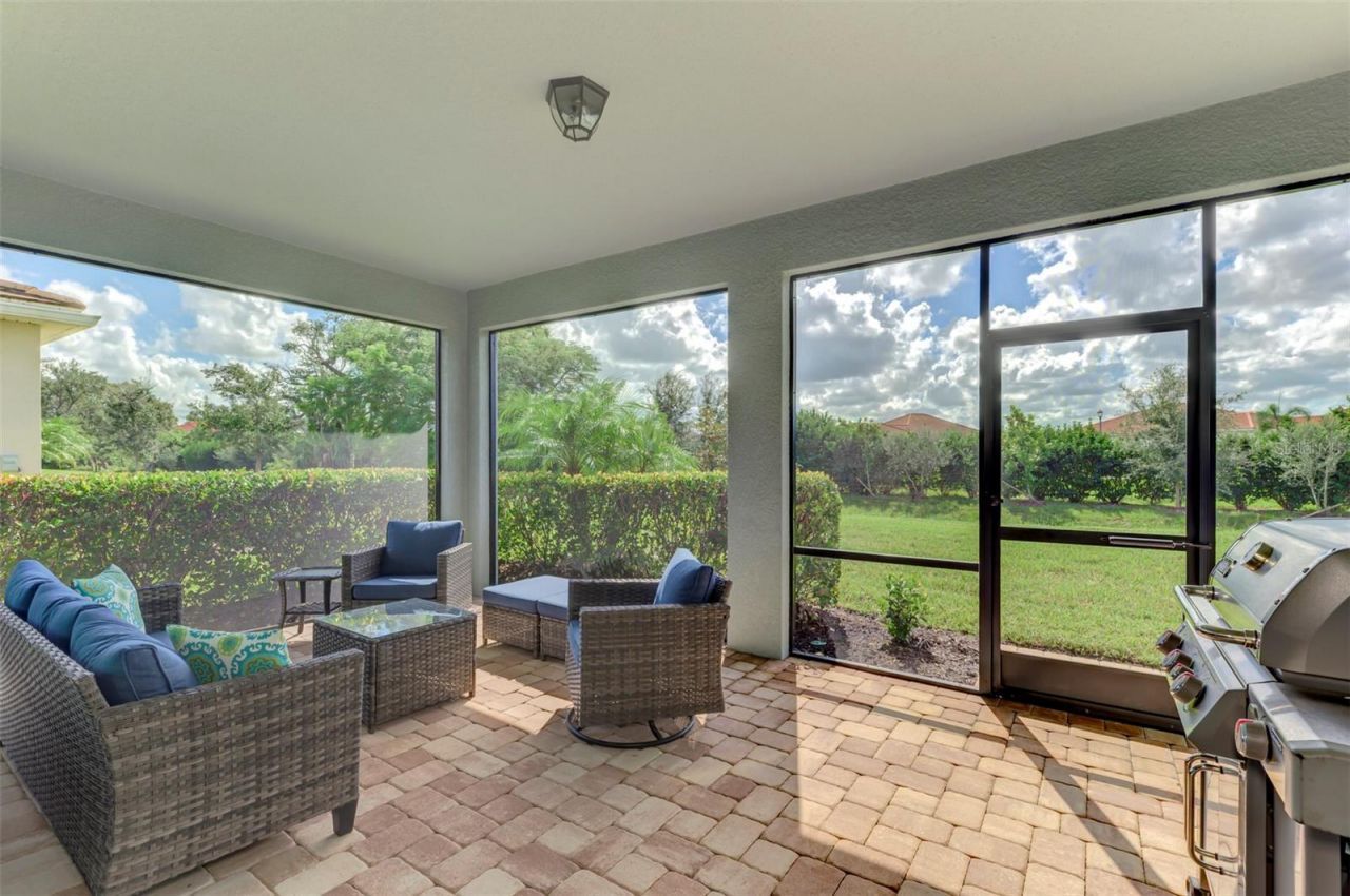 5941 Long Shore Loop, Sarasota, FL 34238 Photo