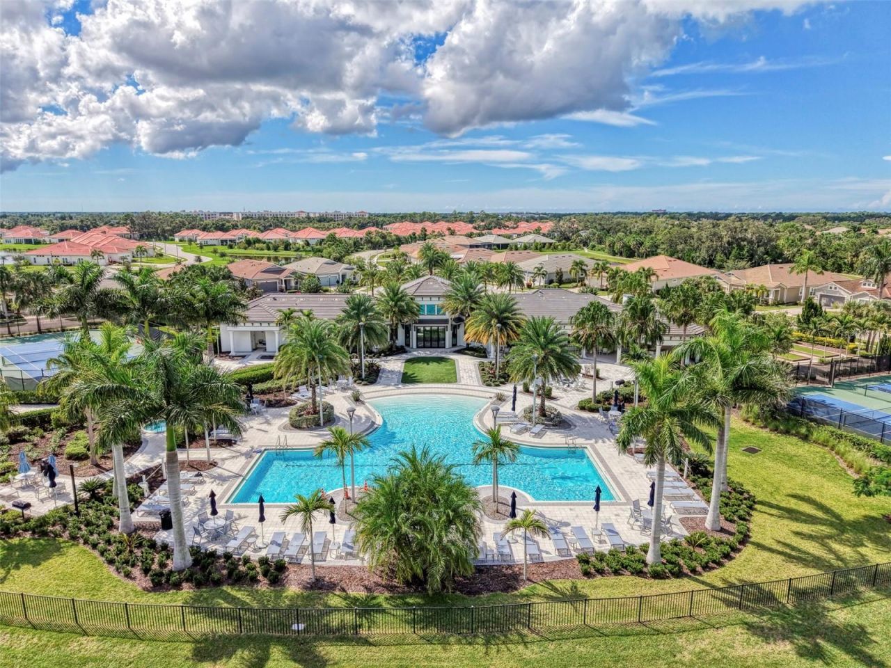 5941 Long Shore Loop, Sarasota, FL 34238 Photo