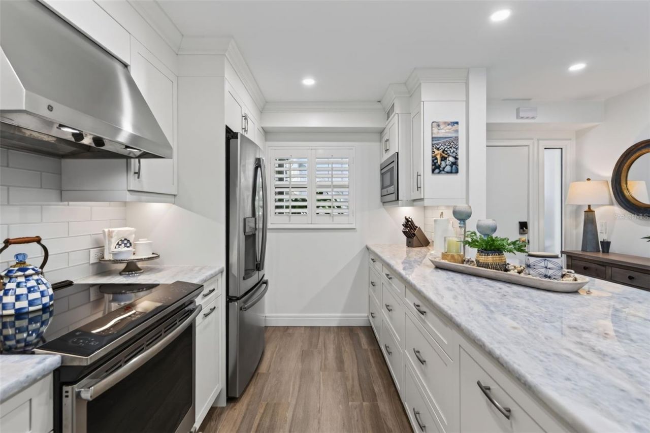 1313 Dockside Place, Unit 120, Sarasota, FL 34242 Photo