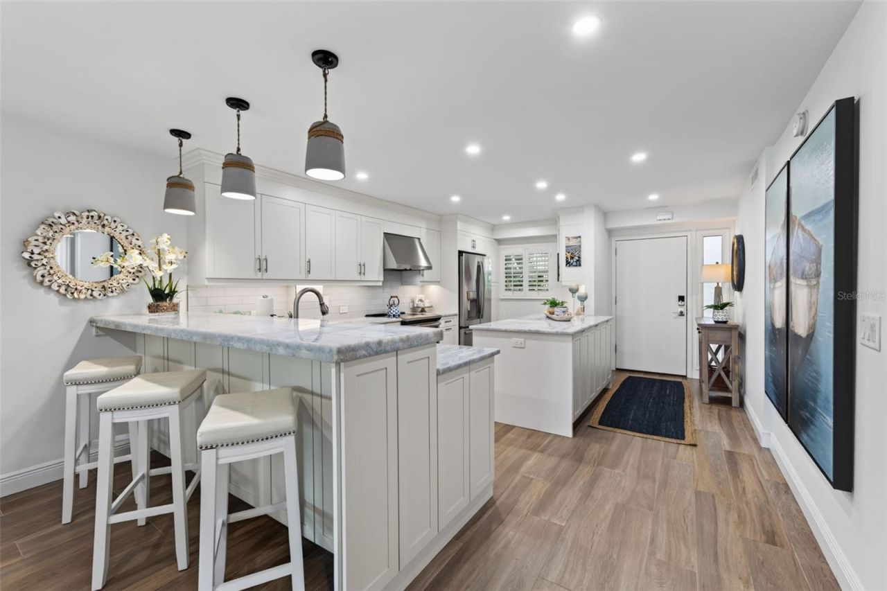 1313 Dockside Place, Unit 120, Sarasota, FL 34242 Photo