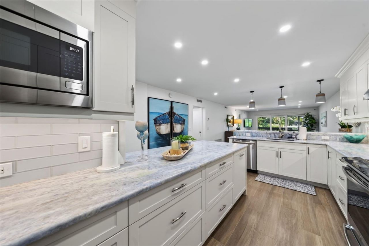 1313 Dockside Place, Unit 120, Sarasota, FL 34242 Photo