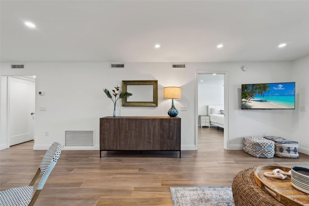 1313 Dockside Place, Unit 120, Sarasota, FL 34242 Photo