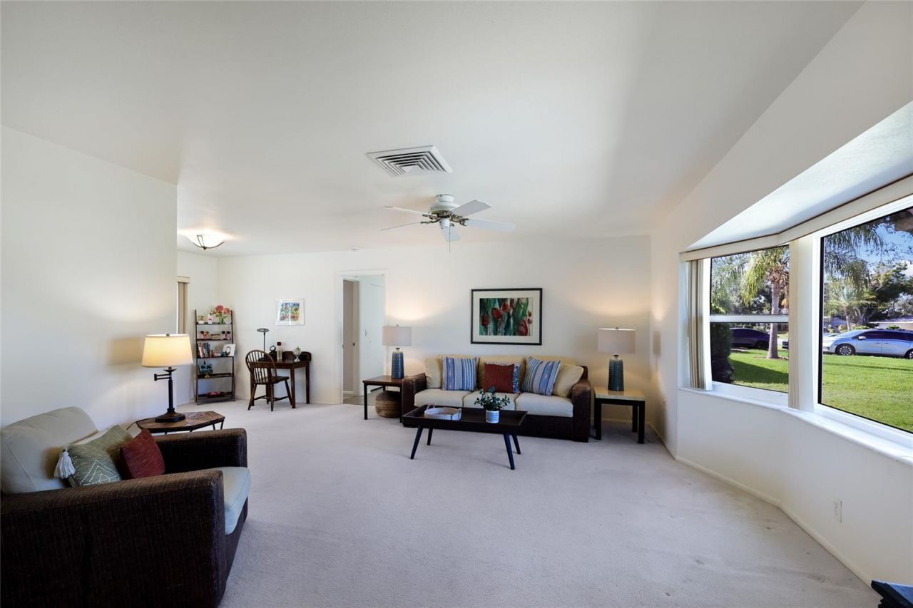 3327 S Lockwood Ridge Road, Sarasota, FL 34239 Photo