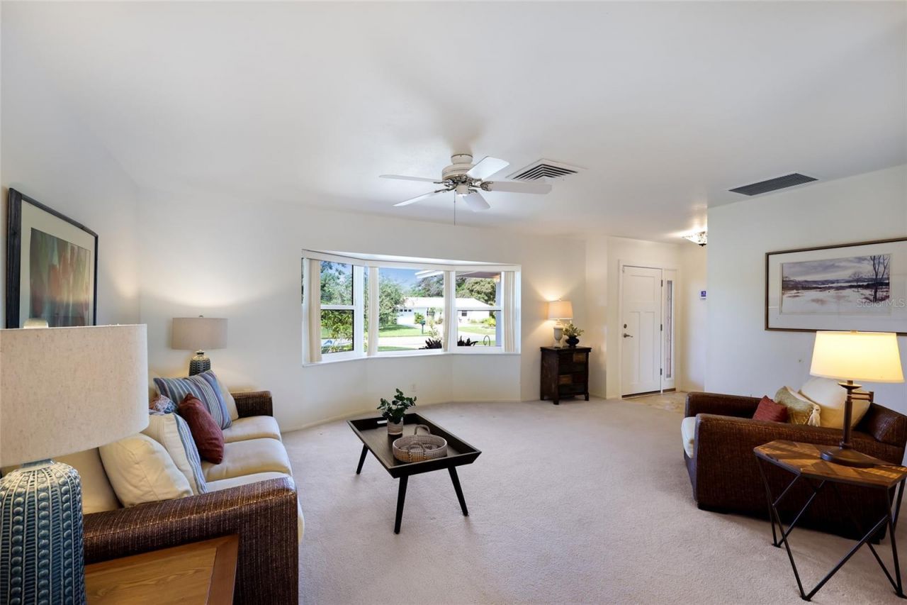 3327 S Lockwood Ridge Road, Sarasota, FL 34239 Photo