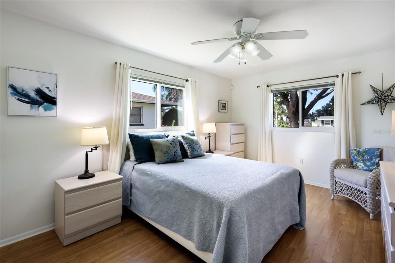 3327 S Lockwood Ridge Road, Sarasota, FL 34239 Photo