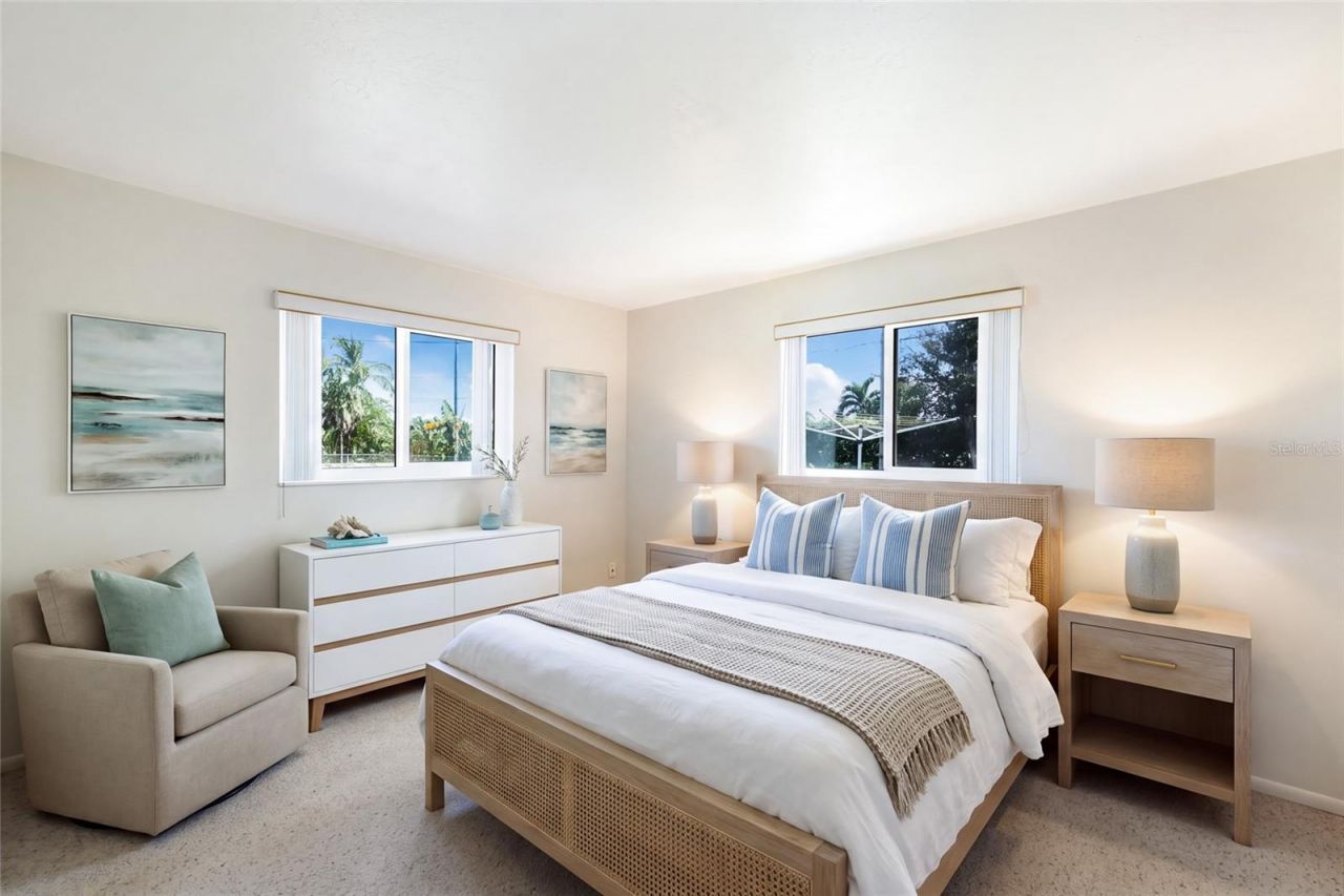 3327 S Lockwood Ridge Road, Sarasota, FL 34239 Photo