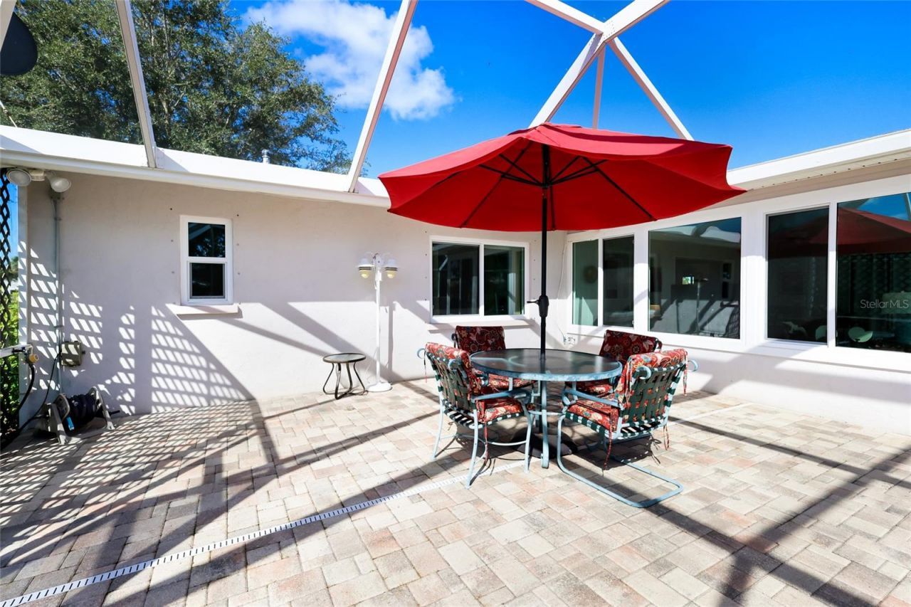 3327 S Lockwood Ridge Road, Sarasota, FL 34239 Photo