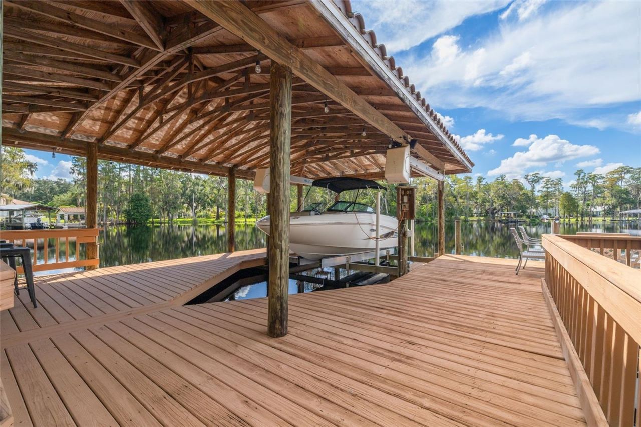 16203 Sentry Woods Court, Odessa, FL 33556 Photo