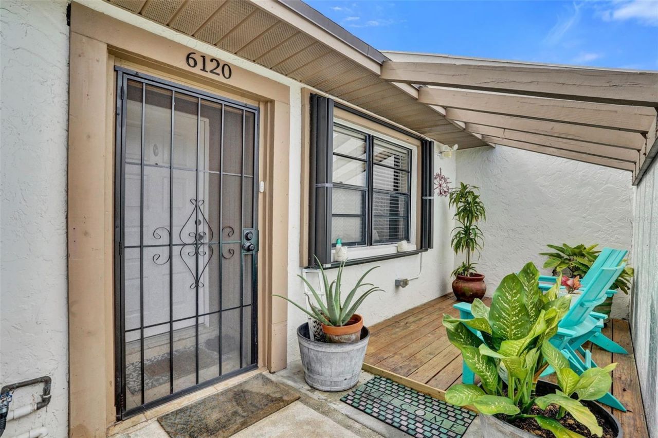 6120 Fairfield Circle , Greenacres, FL 33463 Photo