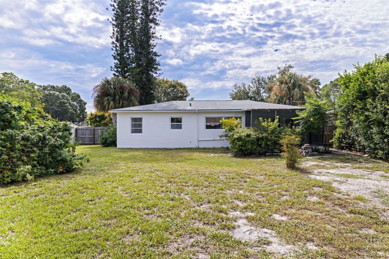 801 65th Avenue S, Saint Petersburg, FL 33705 Photo