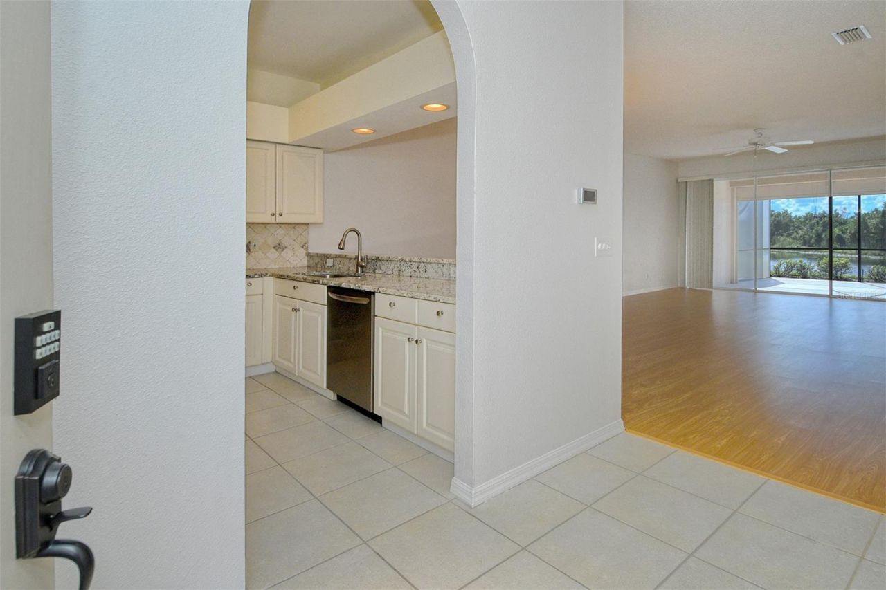 5126 Blue Ash Avenue , Sarasota, FL 34241 Photo
