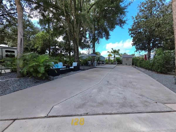128 STALLION LANE , LAKE WALES, FL 33898